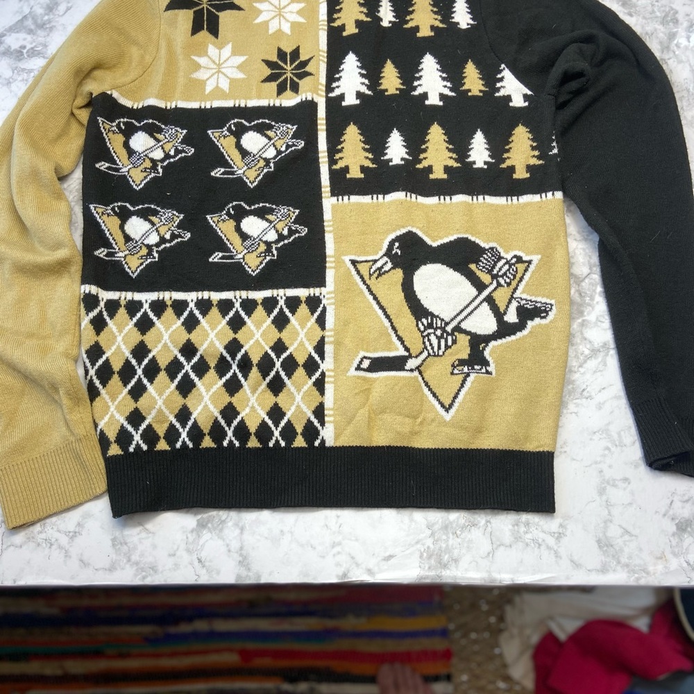 NHL Pittsburg penguins Sweater